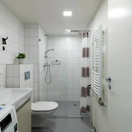 Vincent Light Loft - Near Clinic, Arena And Stadium *