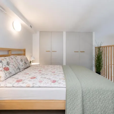Appartement Vincent Light Loft - Near Clinic, Arena And Stadium