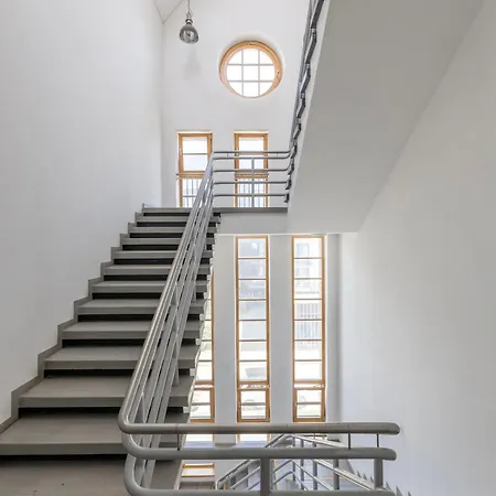 Vincent Light Loft - Near Clinic, Arena And Stadium *