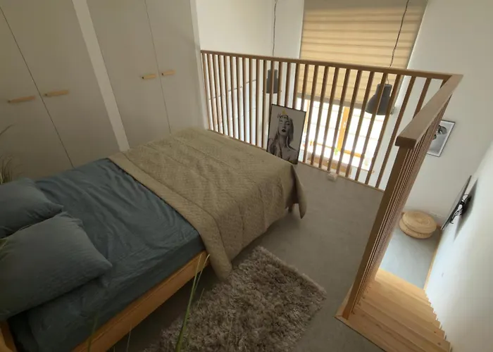 Vincent Light Loft - Near Clinic, Arena And Stadium Apartment *