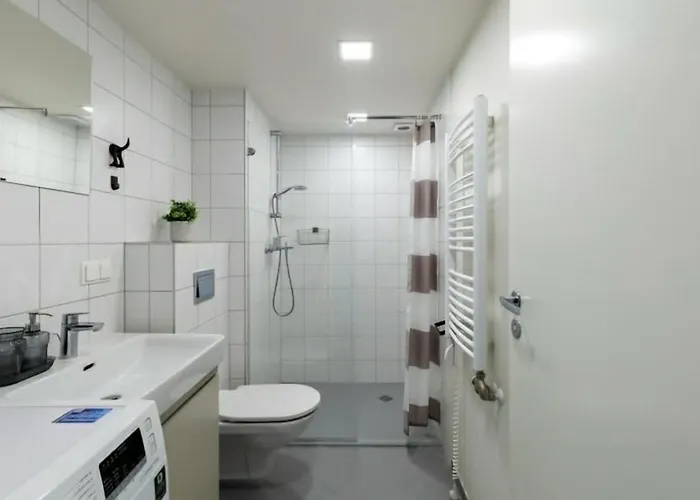 Vincent Light Loft - Near Clinic, Arena And Stadium *