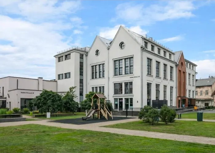 Vincent Light Loft - Near Clinic, Arena And Stadium Apartment